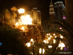 Las Vegas. Mirage Volcano Show (11)
