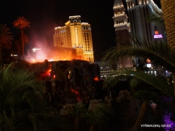 Las Vegas. Mirage Volcano Show (3)